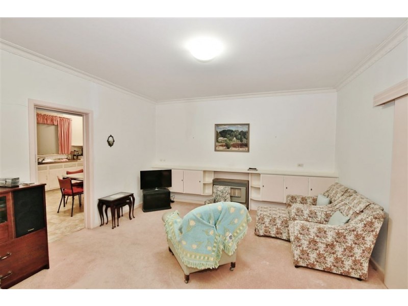 25 Royal Avenue, Springvale VIC 3171