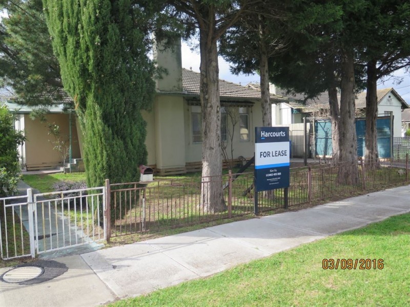 3 Oak Avenue, Doveton VIC 3177