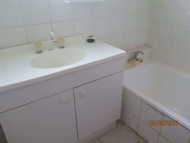 3 Oak Avenue, Doveton VIC 3177