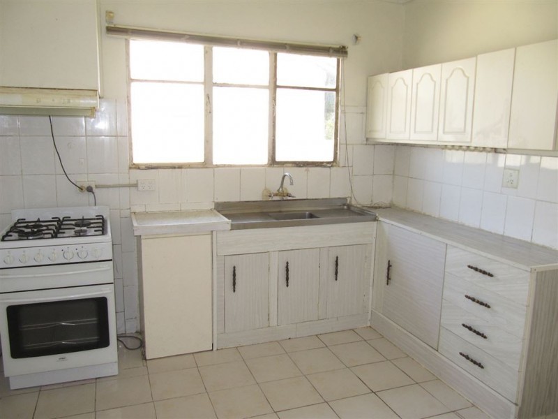 3 Oak Avenue, Doveton VIC 3177