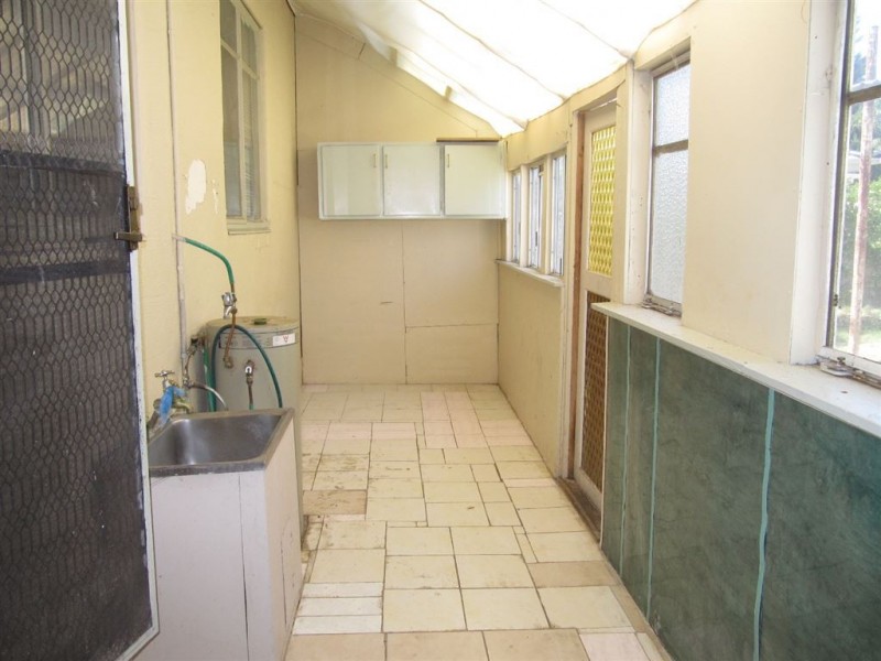 3 Oak Avenue, Doveton VIC 3177