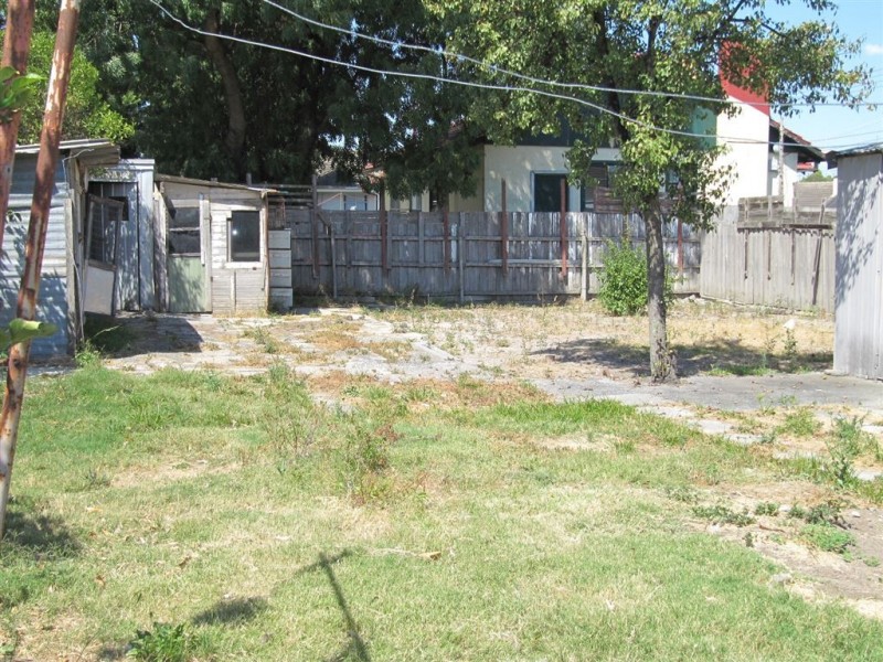 3 Oak Avenue, Doveton VIC 3177