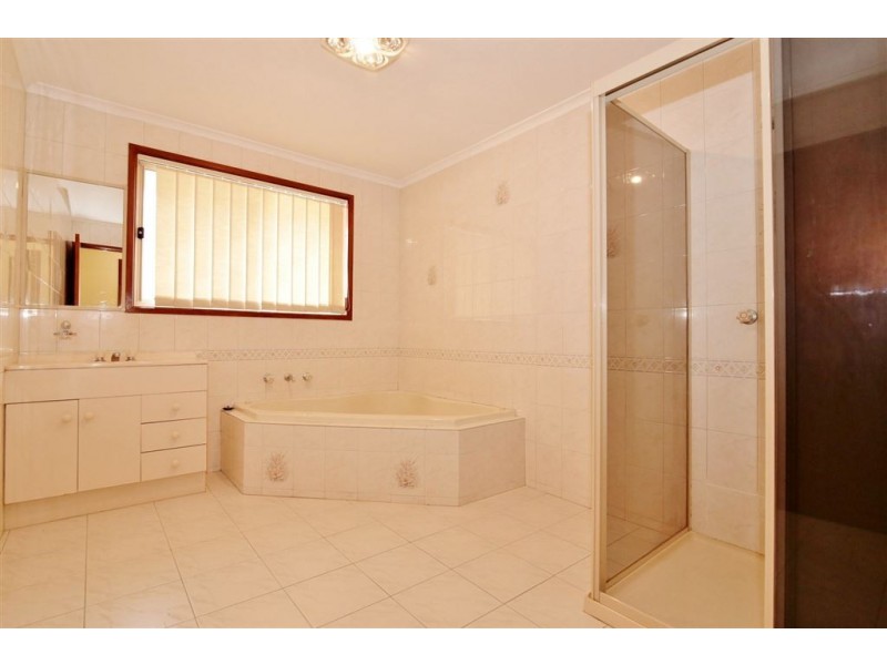 25 Turner Close, Springvale VIC 3171