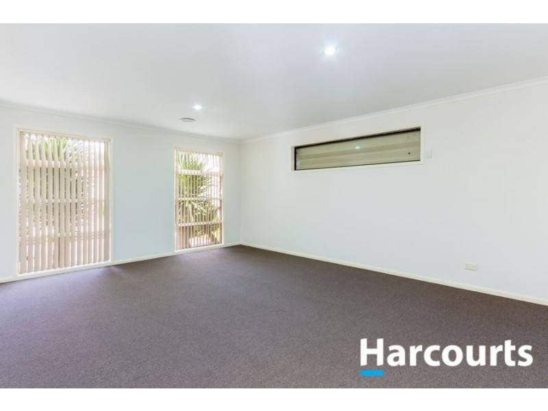 4 Robusta Drive, Cranbourne VIC 3977