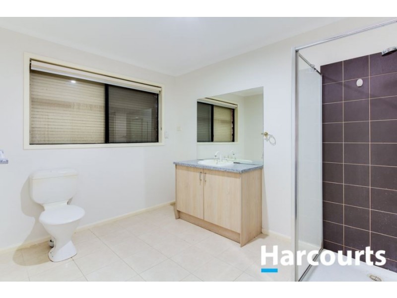 4 Robusta Drive, Cranbourne VIC 3977