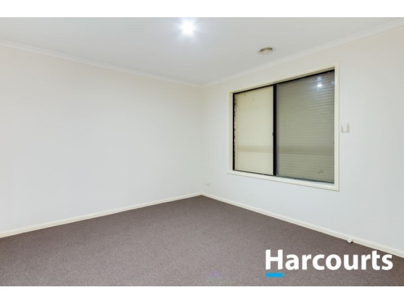 4 Robusta Drive, Cranbourne VIC 3977