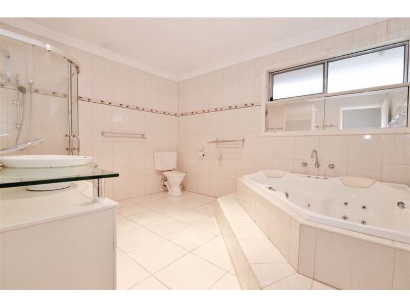 13 Springfield Road, Springvale South VIC 3172