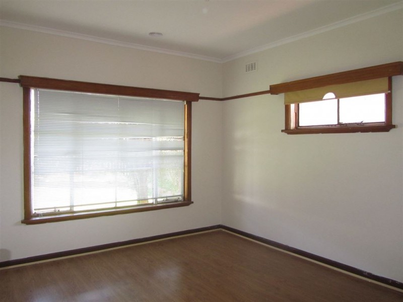 15 Victoria Avenue, Springvale VIC 3171