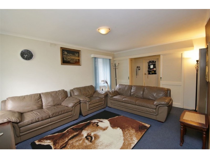 17 Serpentine Road, Keysborough VIC 3173