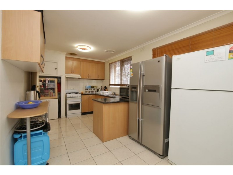 17 Serpentine Road, Keysborough VIC 3173