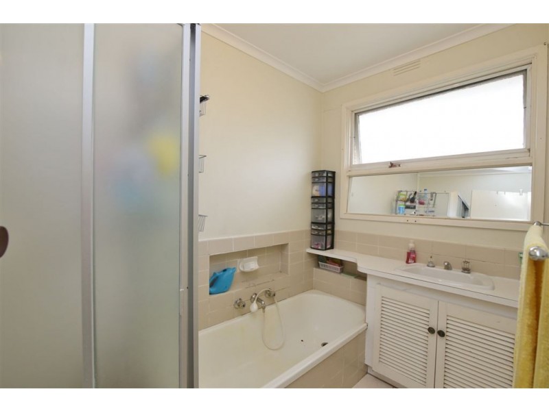 17 Serpentine Road, Keysborough VIC 3173