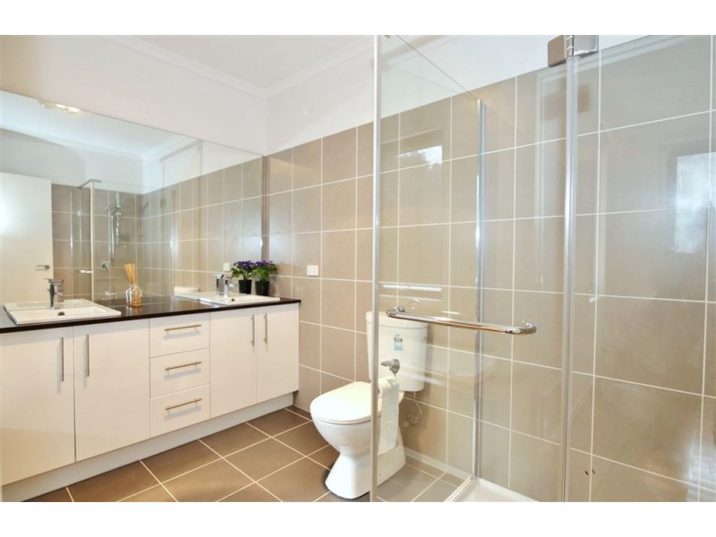 19 Moncur Avenue, Springvale VIC 3171