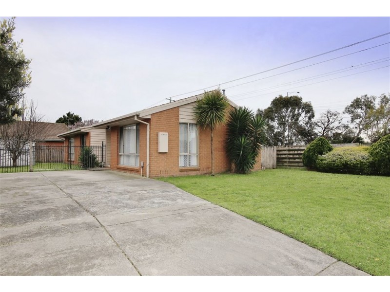 90 Amaroo Drive, Chelsea Heights VIC 3196