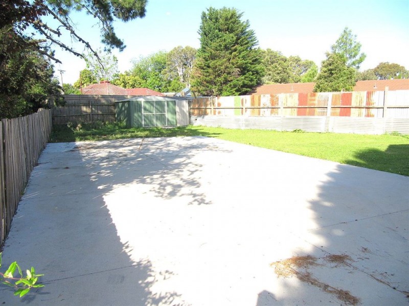 12 Kanooka Drive, Doveton VIC 3177