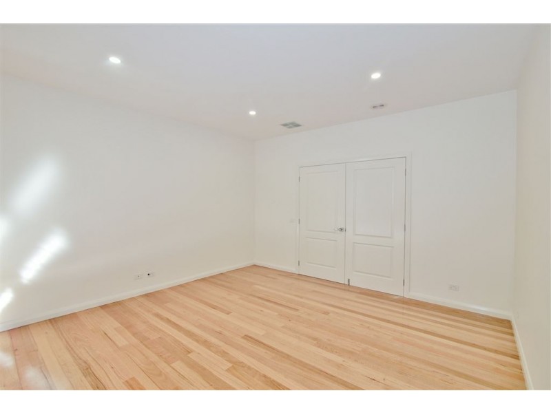 18B Hillcrest Grove, Springvale VIC 3171