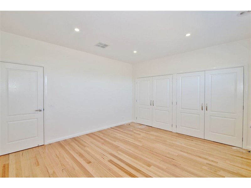 18B Hillcrest Grove, Springvale VIC 3171