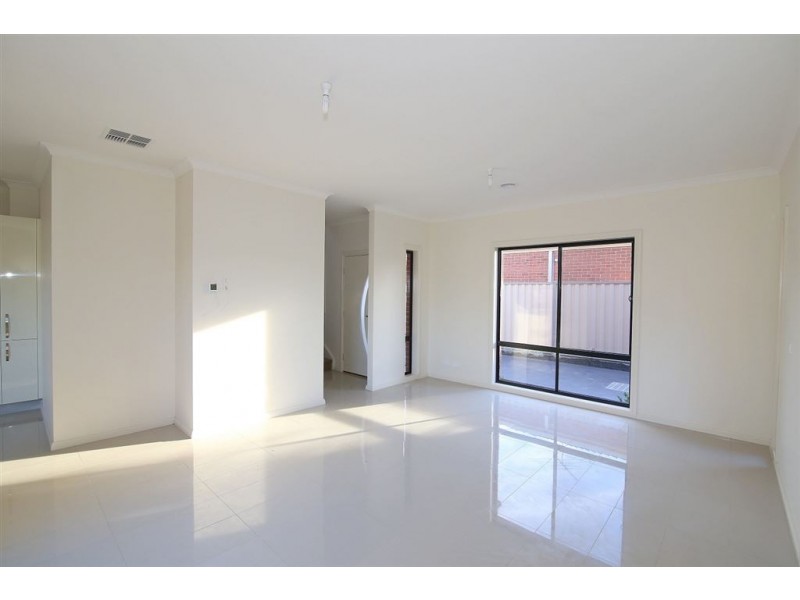 2/29 Stephenson Street, Springvale VIC 3171