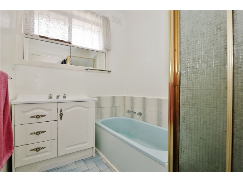 51 Emerald Drive, Springvale VIC 3171