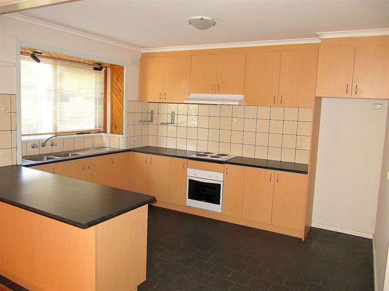 12 Kanooka Grove, Doveton VIC 3177