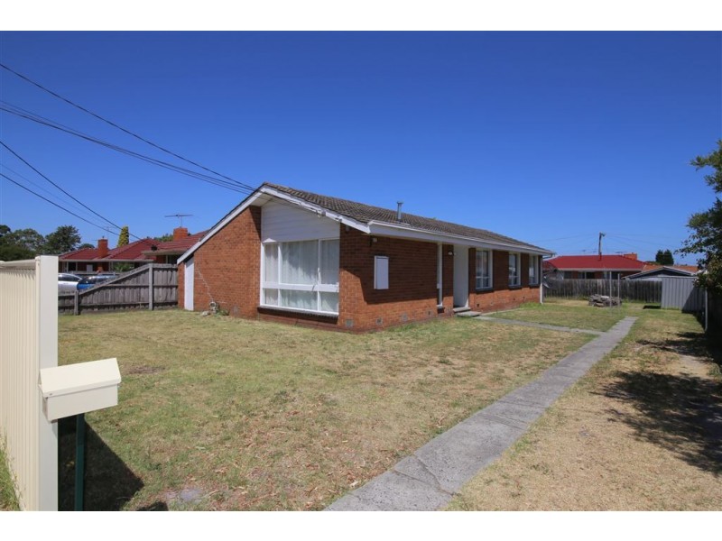 10 Clarence Avenue, Keysborough VIC 3173