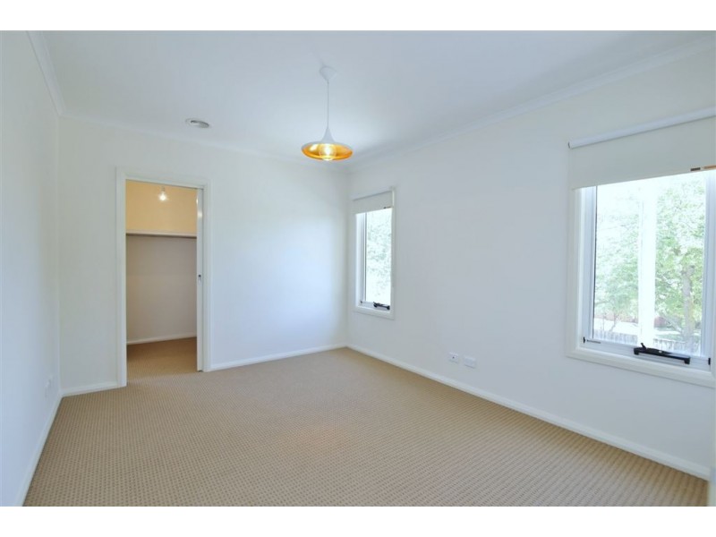 11 Bronwyn Court, Clayton South VIC 3169