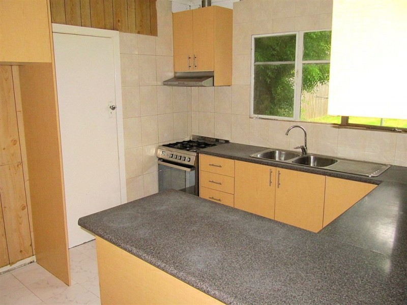 7 Oak Avenue, Doveton VIC 3177