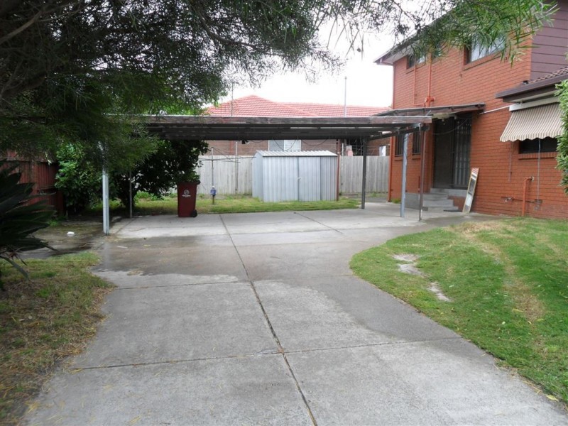 31 St James Avenue, Springvale VIC 3171