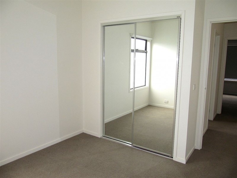 14/3 Close Avenue, Dandenong VIC 3175