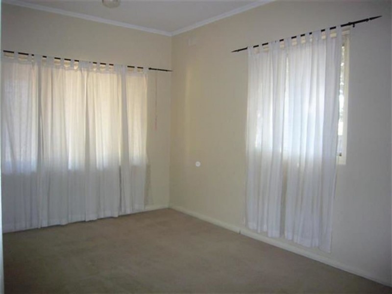 8 Glenview Avenue, Blair Athol SA 5084