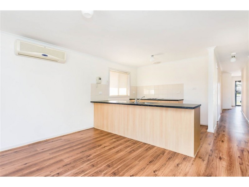 28 Hamra Drive, Smithfield SA 5114