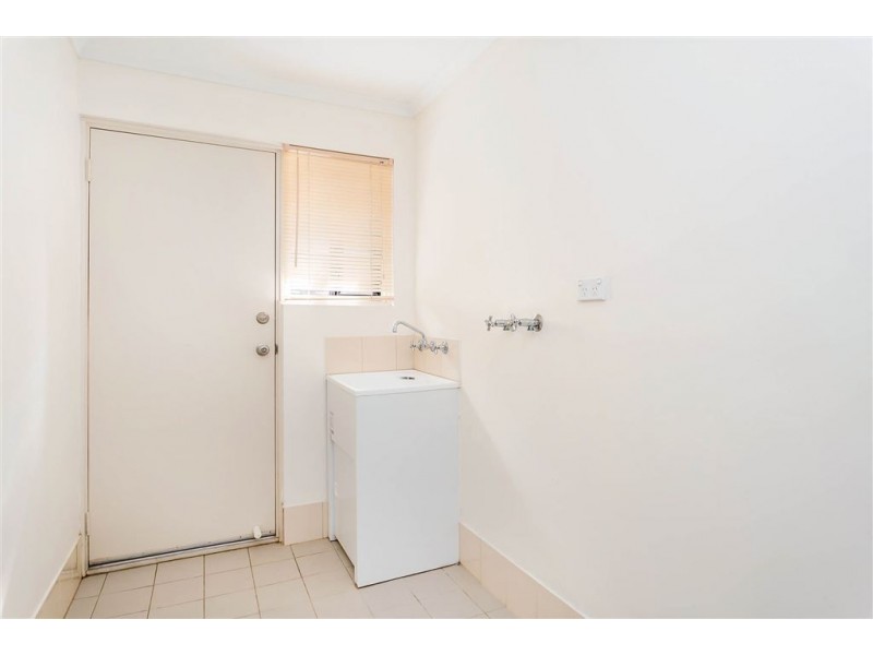 28 Hamra Drive, Smithfield SA 5114