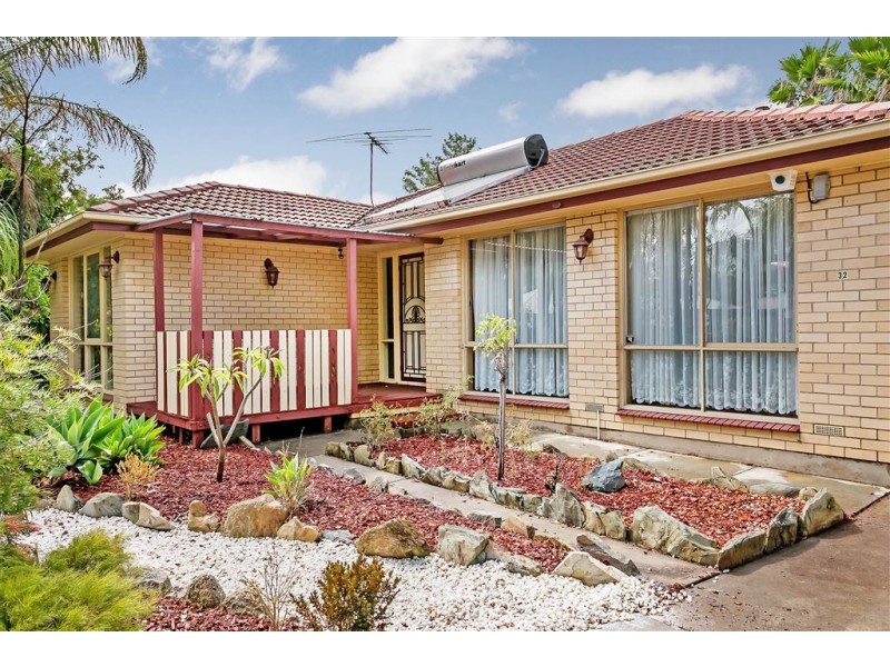 32 Francis Crescent, Salisbury Heights SA 5109