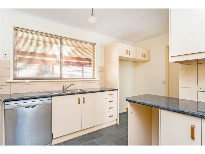 32 Francis Crescent, Salisbury Heights SA 5109