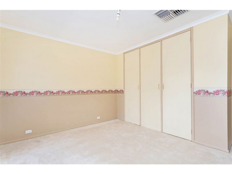 32 Francis Crescent, Salisbury Heights SA 5109