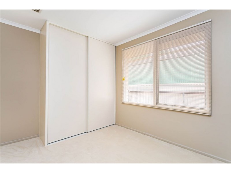 32 Francis Crescent, Salisbury Heights SA 5109