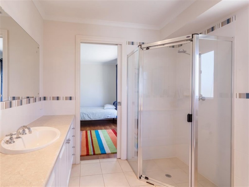 1 Islesworth Street, North Beach SA 5556