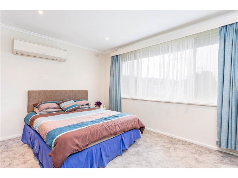 16 Dundee Road, Modbury SA 5092