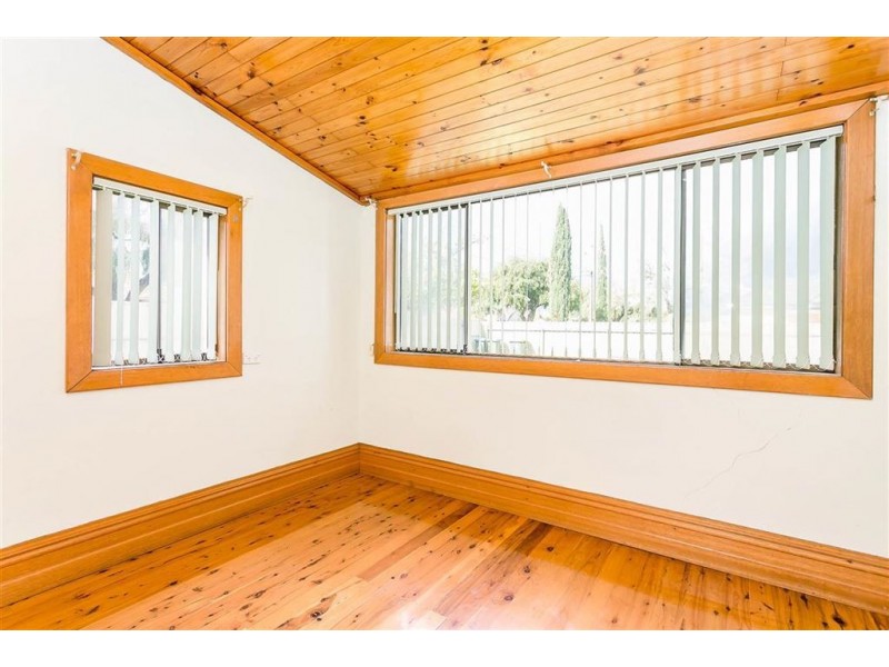 11 Lorraine Avenue, Manningham SA 5086