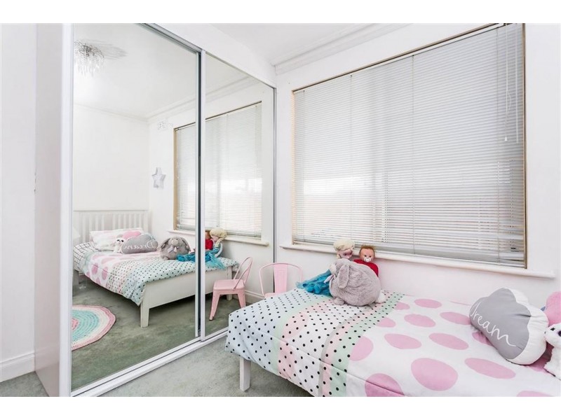 18 Benaud Avenue, Salisbury East SA 5109