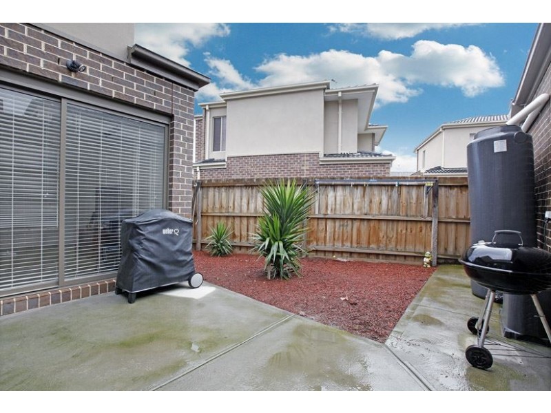 1/9 Kumara Circuit, South Morang VIC 3752