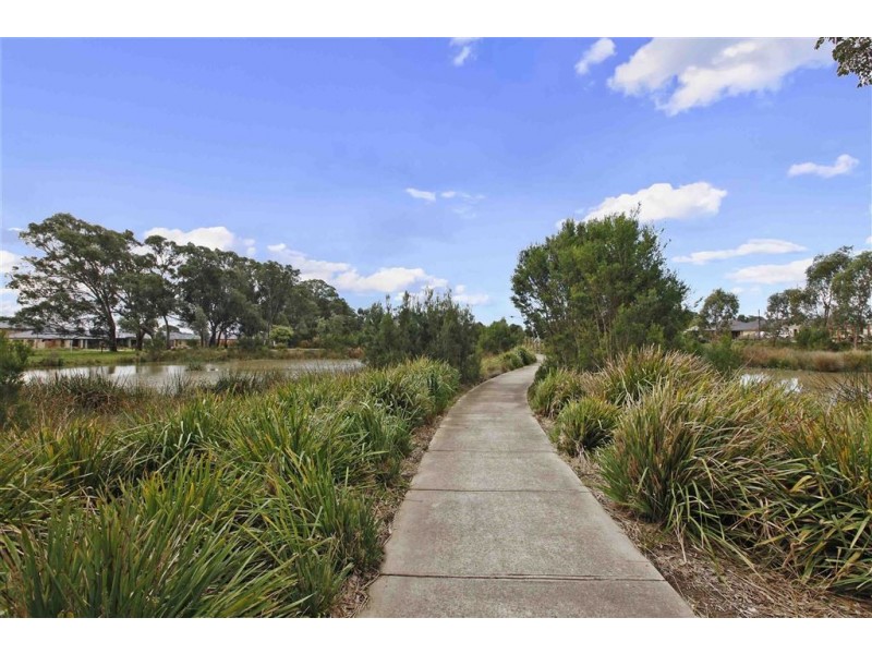 68 Baigent Avenue, Doreen VIC 3754