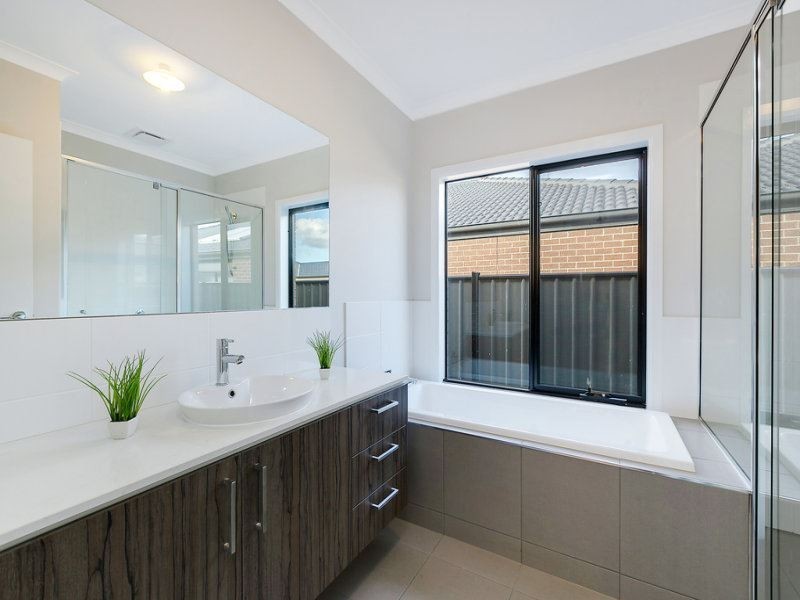 61 Lockhart Street, Mernda VIC 3754