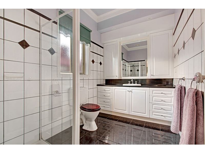 5 Nardoo Street, South Morang VIC 3752