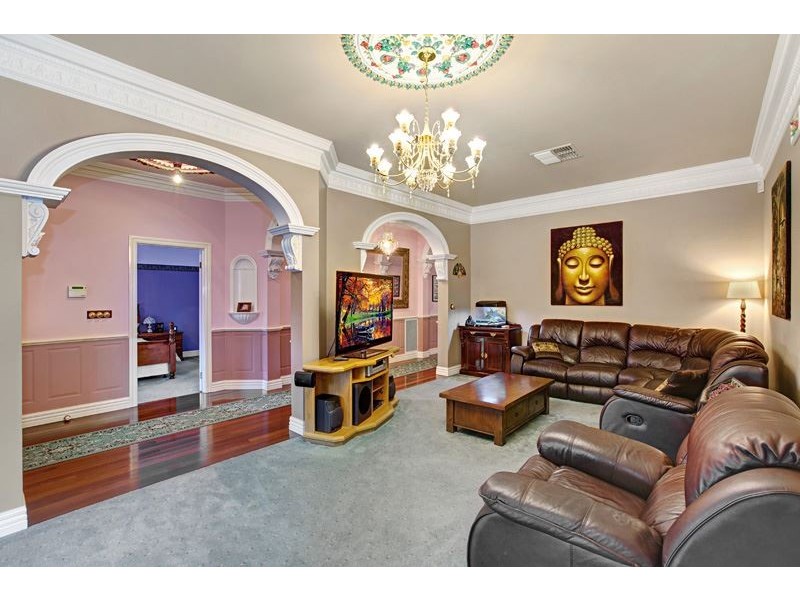 5 Nardoo Street, South Morang VIC 3752