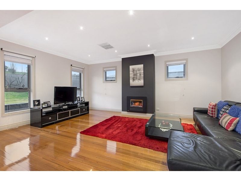 10 Petal Court, South Morang VIC 3752