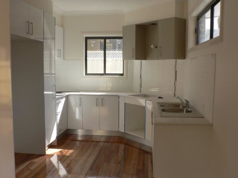 2/34 Hurtle Street, Lalor VIC 3075