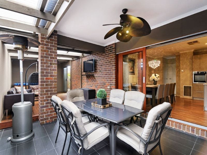 8 Treeview Drive, South Morang VIC 3752