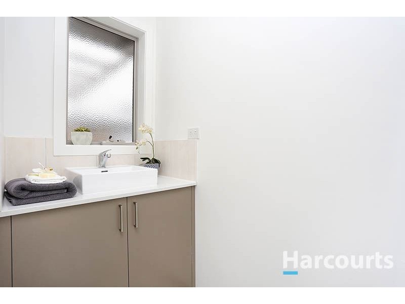 2/21 Tambo Avenue, Reservoir VIC 3073