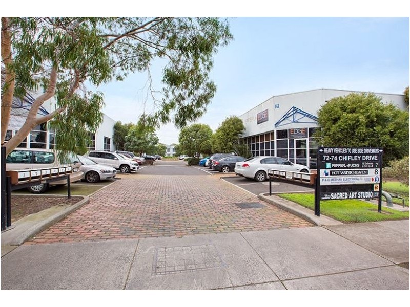 3/72-74 Chifley Drive, Preston VIC 3072