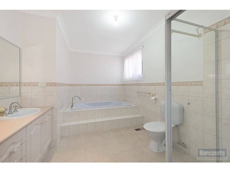 4 Acmena Court, Mill Park VIC 3082